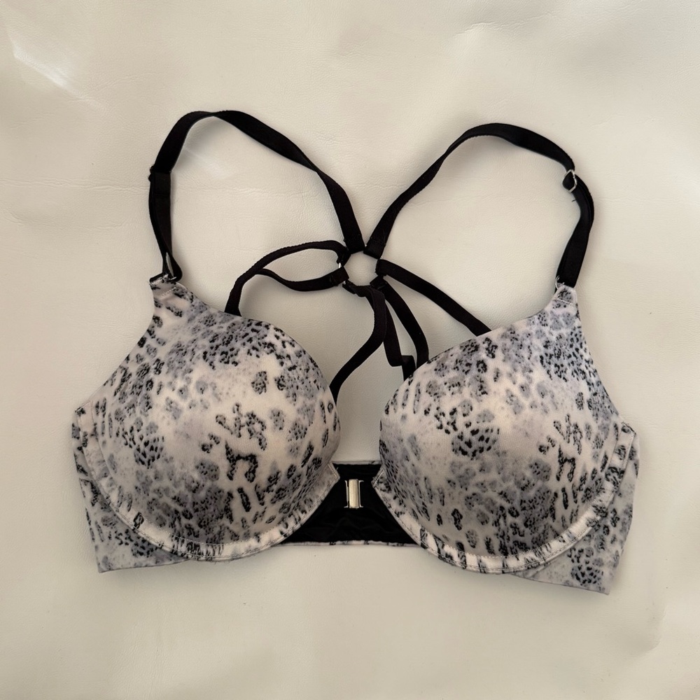 Victoria's Secret Black and Gray Patterned Bra